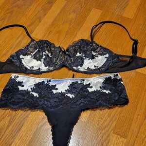 Elegant Black and White Lace Lingerie Set